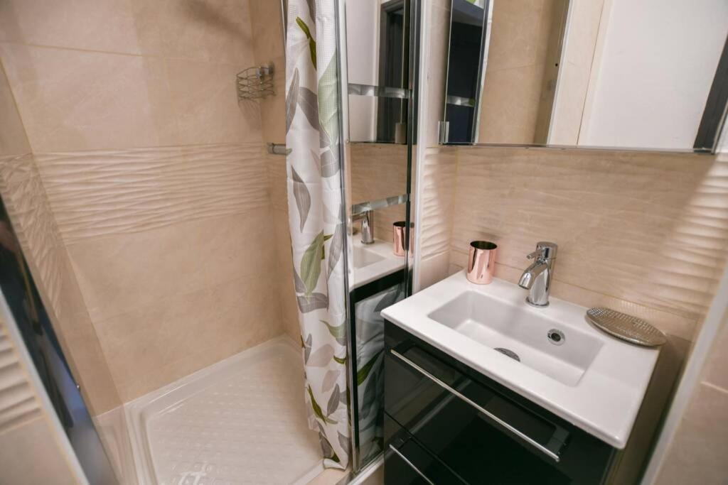 Instant Fleury, Studio Cosy Avec Jardin Secret Barbizon Exterior photo