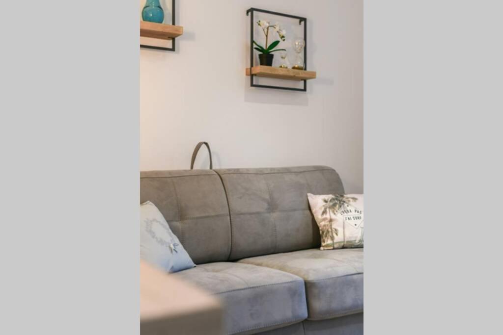 Instant Fleury, Studio Cosy Avec Jardin Secret Barbizon Exterior photo