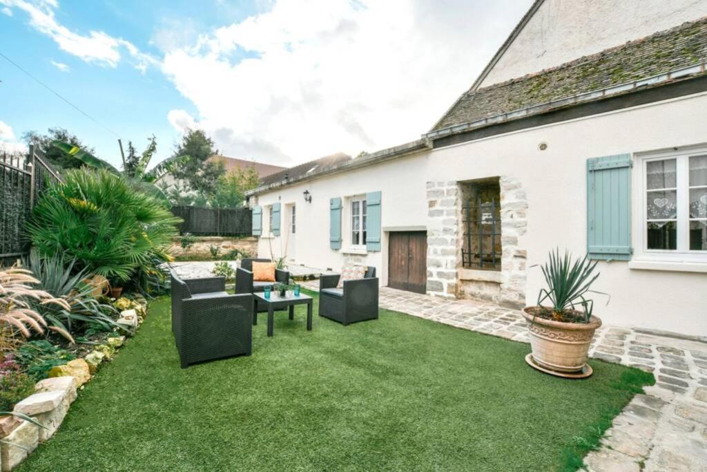 Instant Fleury, Studio Cosy Avec Jardin Secret Barbizon Exterior photo